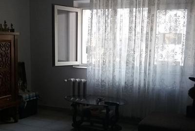 Apartament cu 3 camere decomandat în Vitan - 2