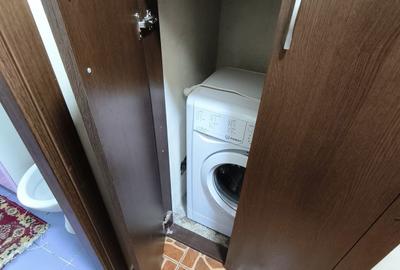 Garsonieră decomandată în Central - 2