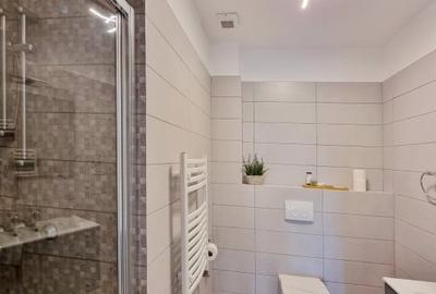 Apartament cu 2 bai si parcare privata in complex Casa del Mar - 8