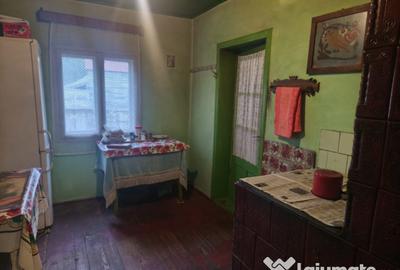 Casă cu 2 camere cu Teren 1600 Mp în Grămești - 10