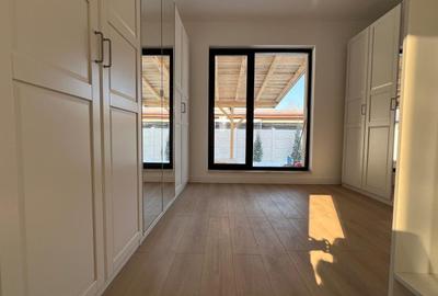 Casă individuală P+E cu living pe două niveluri, curte 360 mp - 7