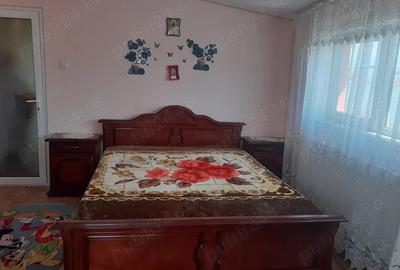 Vanzare Casa P + M constr. 2006 zona Chercea - Comuna din Paris - 2