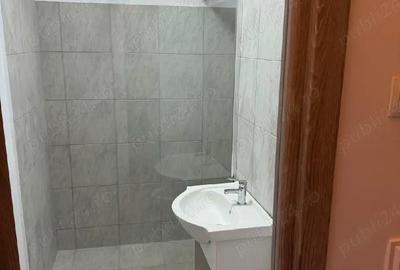 Garsonieră decomandată în Rovine - 2