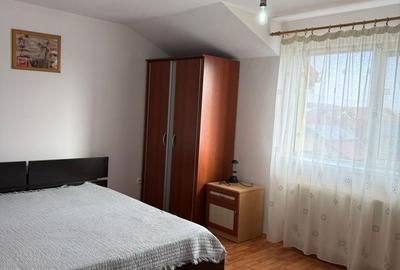 Apartament cu 3 camere semidecomandat în Florești - 3