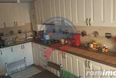 Casă cu Teren 653 Mp în Central - 3