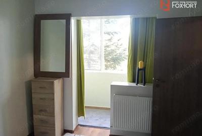 Apartament de vanzare cu 2 camere la etajul 3, zona Sagului - 1