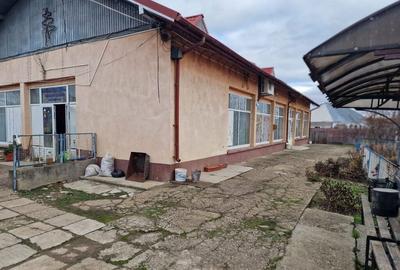 Se ofera spre vanzare / inchiriere cladire cu spa?iu... - 28