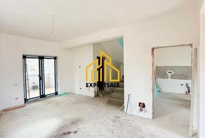Casă cu 4 camere cu Teren 700 Mp în Central