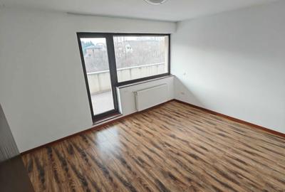 Casă cu 4 camere cu Teren 200 Mp în Central - 4