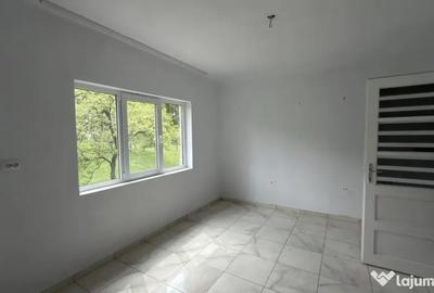 Casă cu 3 camere cu Teren 2200 Mp în Central - 17