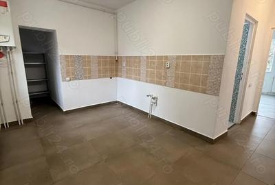 Apartament cu 3 camere decomandat în Central - 3