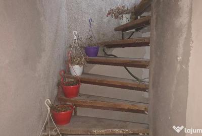Casă cu 4 camere cu Teren 48 Mp în Ceangăi - 1