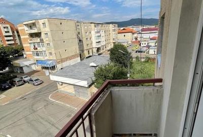 Apartament cu 3 camere în Coman - 6