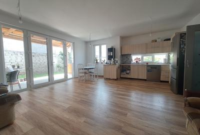 Vila Aparatorii Patriei- metrou, teren 202 mp, sd 156 mp Vila Aparatorii Patriei- metrou, teren 202 mp, sd 156 mp - 3