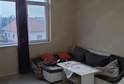 Apartament cu 2 camere decomandat în Cetății
