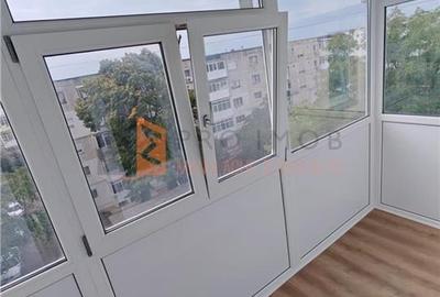 Apartament 2 camere cf 1 semidecomandat zona Brosteni - 12