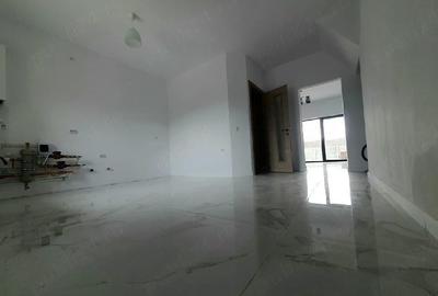Casă cu Teren 217 Mp în Central - 3