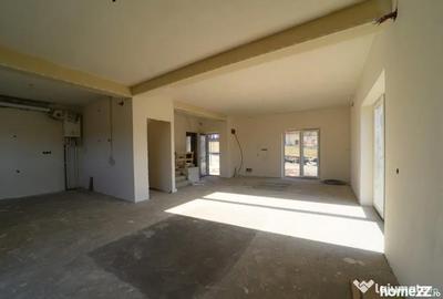 Casă cu 4 camere cu Teren 235 Mp în Central - 7