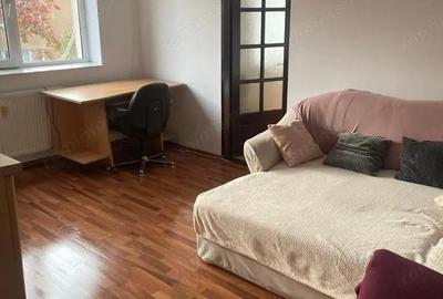 Ap 2 cam zona Circumvalatiunii Bloc anvelopat - 1