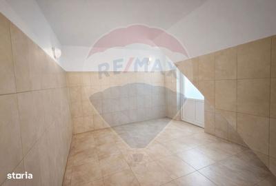 Spațiu comercial, de 117 mp, în Tomis II - 5