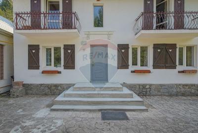Vila cu potential turistic in Predeal privelisti si liniste montana - 7