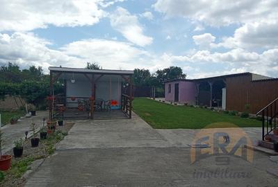 Casa Sacadat, Str. Principala - 6