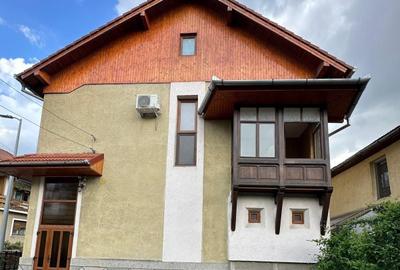 Casă cu 4 camere în Central - 7