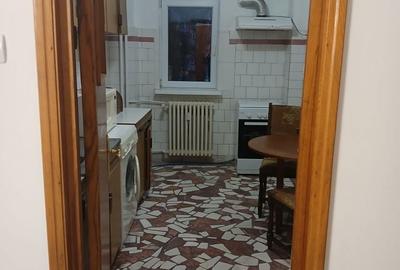 Apartament cu 3 camere decomandat în Central - 2
