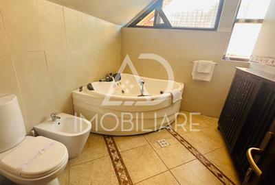 Spațiu comercial, de 400 mp, în Central - 3