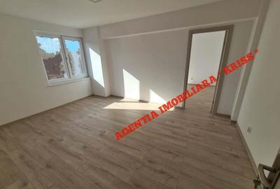 OFERTA !!! Apartament 2 Camere CENTRAL Pite?ti Confort 1 Etaj 3 4 Liber Renovat - 2