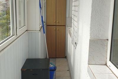 Apartament cu 3 camere decomandat în Rahova - 12