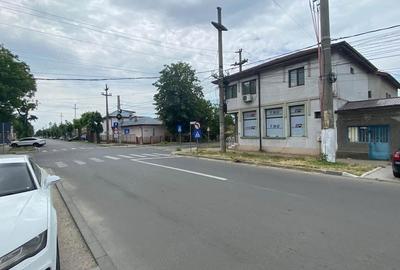 Spațiu comercial, de 45 mp, în Central - 3