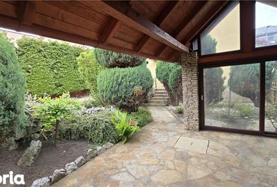 Casă cu 6 camere cu Teren 700 Mp în Vama - 13