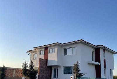 Casă cu 4 camere cu Teren 245 Mp în Central - 20