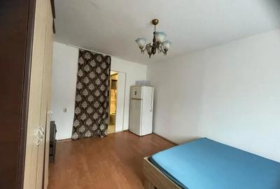 Inchiriez garsoniera Calea Buzia?ului 200 euro Inchiriez garsoniera Calea Buzia?ului 200 euro - 1