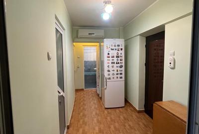 Apartament cu 2 camere in Micro 20 - 8