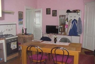 Apartament la casa zona centrala - 4