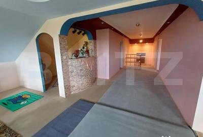 Casă cu 8 camere cu Teren 1500 Mp în Central - 6