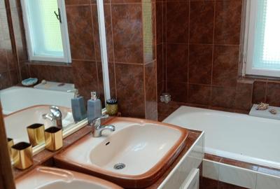 Spatiu birou, Dristor, benzinăria Rompetrol,  etajul 2, 3 camere, 1 grup sanitar - 5
