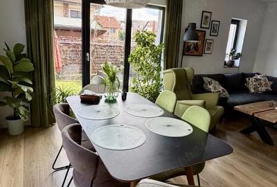 Casă cu 5 camere cu Teren 250 Mp în Florești