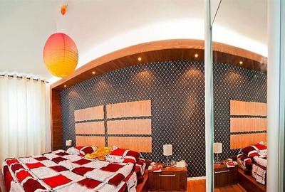 Apartament cu 4 camere semidecomandat, mobilat în Europa