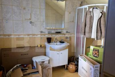 Casă cu 3 camere cu Teren 1900 Mp în Bărdești - 2