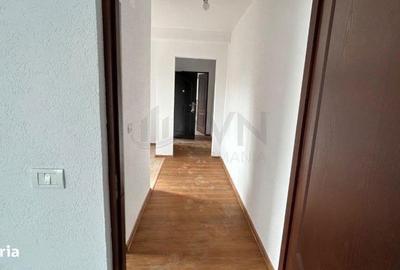 Casă cu 4 camere cu Canalizare în Tei