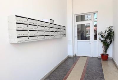 Apartament cu 4 camere semidecomandat, mobilat în 1 Mai - 35