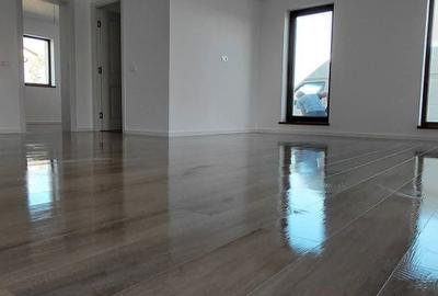 Casă cu 4 camere în Central - 8