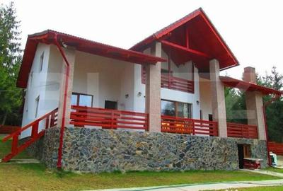 Casă cu 1 camere cu Teren 1500 Mp în Central - 1