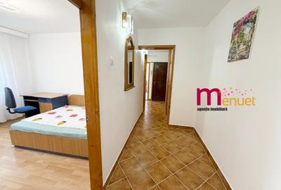 Apartament cu 3 camere decomandat în E3 - 11