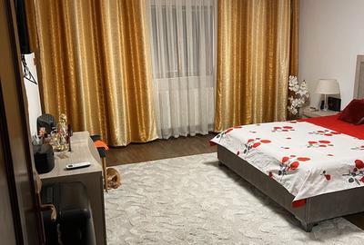 Casă cu 4 camere cu Teren 1300 Mp în Albești - 2