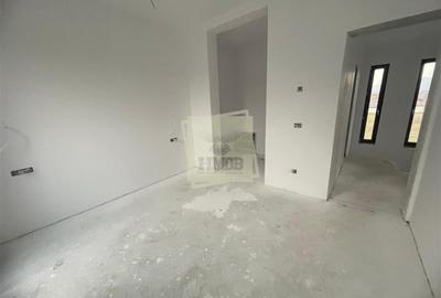 Casa cu 4 camere 2 bai balcon si terasa in Cristian - 4