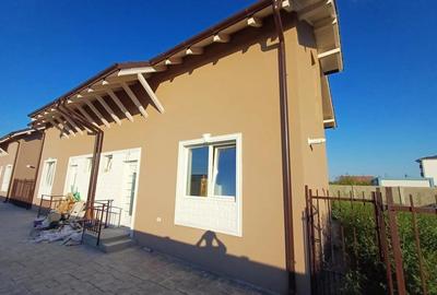 Casă cu 3 camere în Calea Urseni